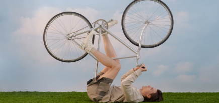 Павел Пепперштейн выпустил коллаборацию с брендом «Два мяча»