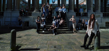 Mugler объявил о запуске социальной грантовой программы