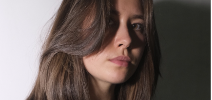 Парикмахерская «Тут стригут» представила услугу пептидного ухода K18