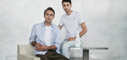 Evian и Coperni выпустили ограниченную серию дизайнерских бутылок