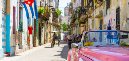 ТАСС: на Кубе начали принимать карты платежной системы «Мир»