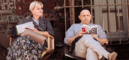 Иви показал тизер-сцену комедийной мелодрамы «Ангелы района»