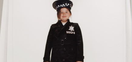 Burberry поддержит программы обучения детей грамотности