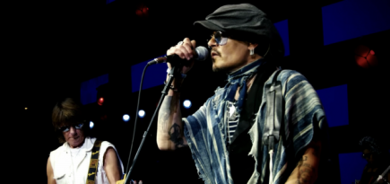 Джонни Депп и Джефф Бек подали в суд на профессора из-за обвинений в плагиате