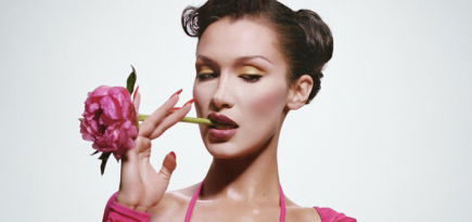 Белла Хадид снялась в рекламной кампании Self-Portrait