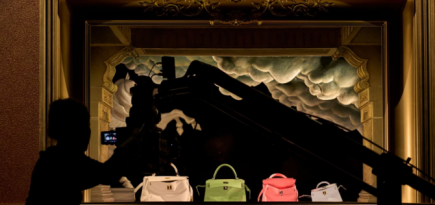 Hermès изобразит сказку о Пегасе в своей интерпретации