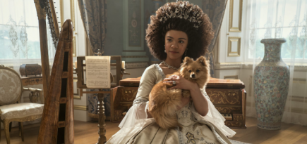 Netflix опубликовал трейлер сериала о королеве Шарлотте из «Бриджертонов»