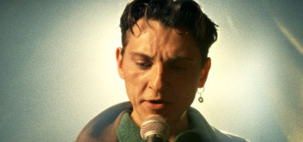 В прокат выйдет фильм о современных поэтах «Мотыль. Свет. Пламя. Пыль»