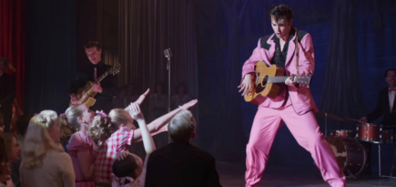 Уэс Андерсон и еще 19 знаменитых режиссеров выбрали любимые фильмы 2022 года