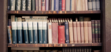 Дебютные издания стихов Блока, Гумилева и Маяковского выставят на аукцион