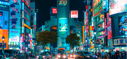 Япония смягчает правила въезда для привитых туристов