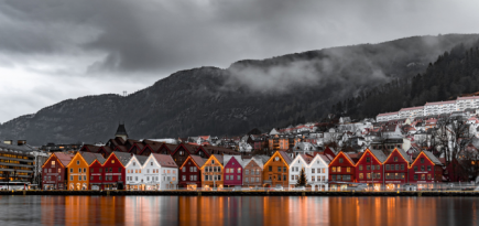 Власти Норвегии отменяют карантин для всех путешественников
