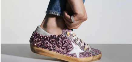 Golden Goose выпустил кеды с кристаллами Swarovski