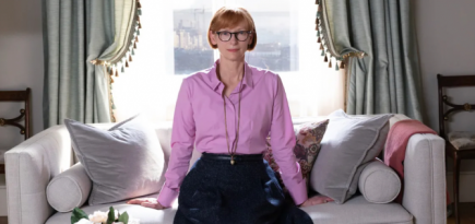 A24 выпустила новый трейлер сюрреалистической комедии «Problemista» с Тильдой Суинтон