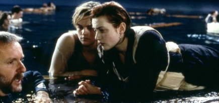 На аукцион выставят дверь из финала «Титаника»