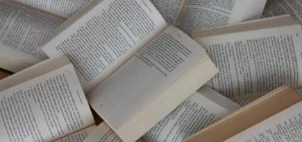 «Внутри убийцы» и «Слово пацана»: «Букмейт» назвал главные аудиокниги зимы