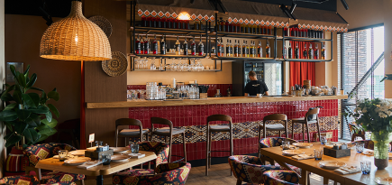 На Новой Риге в Москве открылся новый фудхолл Bazaar