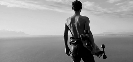 Дышать полной грудью: новое видео Allure Homme Sport