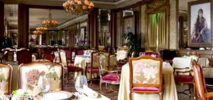 Ресторан \"Пьяцца Росса\": традиционная итальянская кухня с видом на Кремль