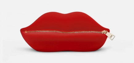 Moschino представил первую коллекцию мебели