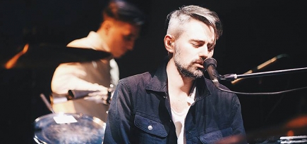 Группа Tesla Boy решила проверить, что может краудфандинг