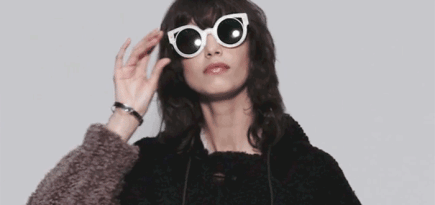 Fendi утепляется к зиме в мини-фильме Shearling Mania