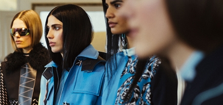 Versace специально для Buro 24/7: бэкстейдж коллекции осень-зима 2016