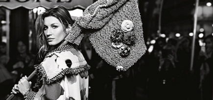 Жизель Бундхен в рекламной кампании Chanel
