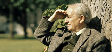 Джон Р. Р. Толкин и Дэвид Боуи: Forbes назвал умерших знаменитостей с самыми высокими доходами