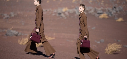 Ирина Шейк и Мариякарла Босконо в марсианской кампании Givenchy