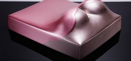 В издательстве Taschen вышел двухтомник о Наоми Кэмпбелл