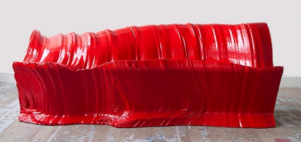 Объект желания: скамья по мотивам работ Аниша Капура