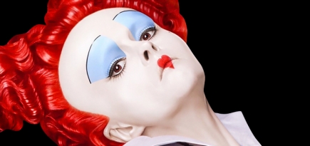 Вышли постеры к \"Алисе в Зазеркалье\"