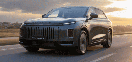 Говорит EXEED EXLANTIX ET — о вас и за вас