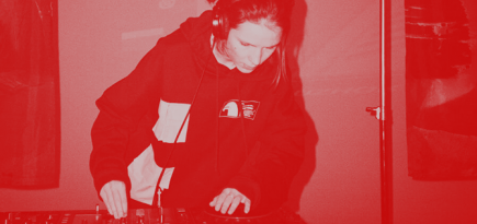 День диджея: как научиться сводить, где играть и как найти свой стиль?