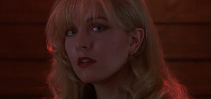 Лысина, скулы, бордовая помада: как визажисты указывают на злодеев в кино