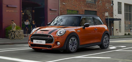 MINI на максималах: владельцы самых жизнерадостных машин рассказывают свои истории