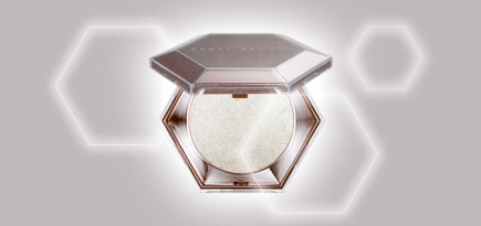 Много ухода за обветренной кожей, духи с запахом сада и другие новинки недели