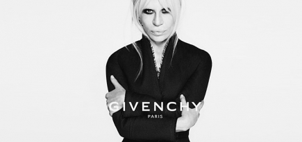 Новый кадр: Донателла Версаче в рекламной кампании Givenchy