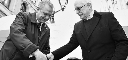 Открытие фотовыставки \"Легенды кино\" на Кузнецком Мосту