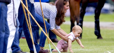 Кейт Миддлтон с принцем Джорджем на благотворительной игре в поло