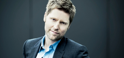 Обнародована зарплата Кристофера Бейли