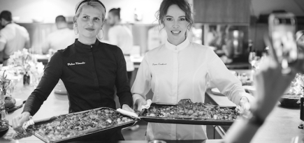 Ирина Зарькова и Полина Киценко устроили итальянский ужин в рамках Chef's Table