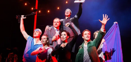 В театре «Маска» состоялась премьера мюзикла «МАММА МИМО! или Мюзикл пошел не так»