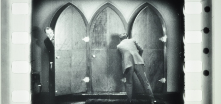 В «Иллюзионе» покажут немой фильм Альфреда Хичкока «По наклонной плоскости»