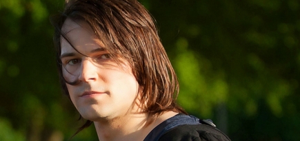 Данила Козловский собирает средства на продолжение \"Академии вампиров\"