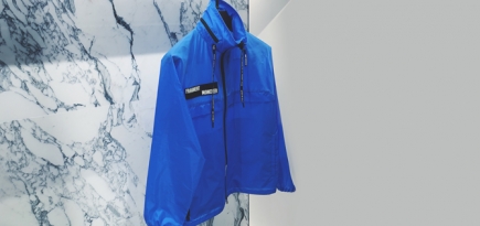 Мужской показ: bumbag, рабочий комбинезон и браслет на века