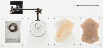 Кожа, в которой я живу: одежда из ДНК Александра МакКуина