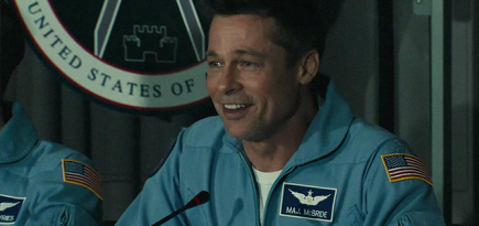 Брэд Питт ищет жизнь в космосе в первом трейлере «К звездам»