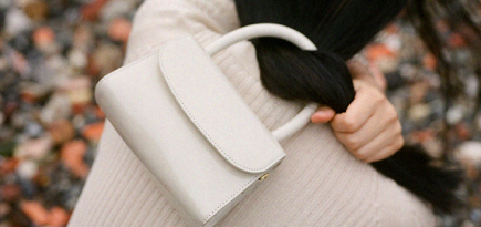 В ЦУМе появились сумки и обувь By Far